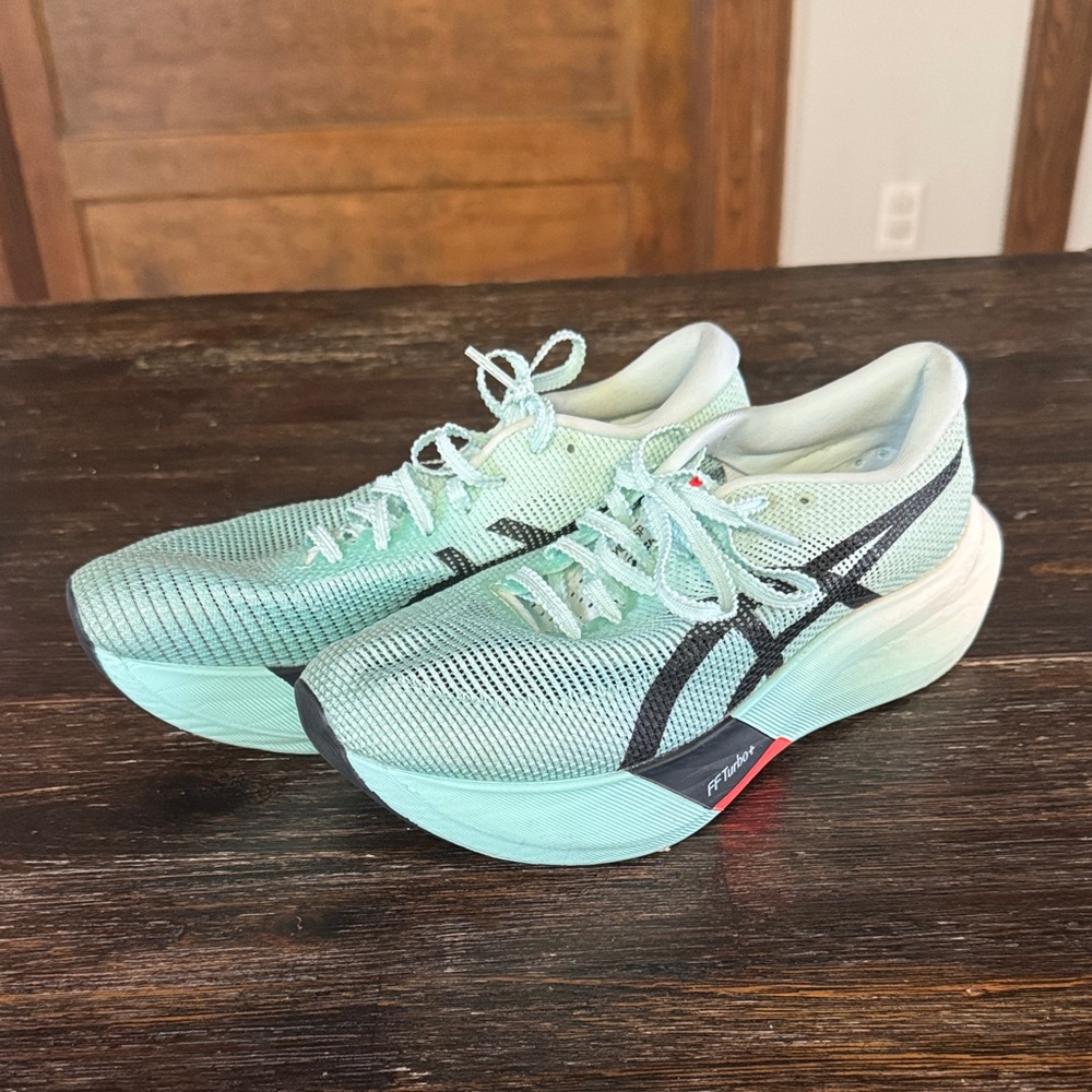 Women's Mint Green Running Shoes